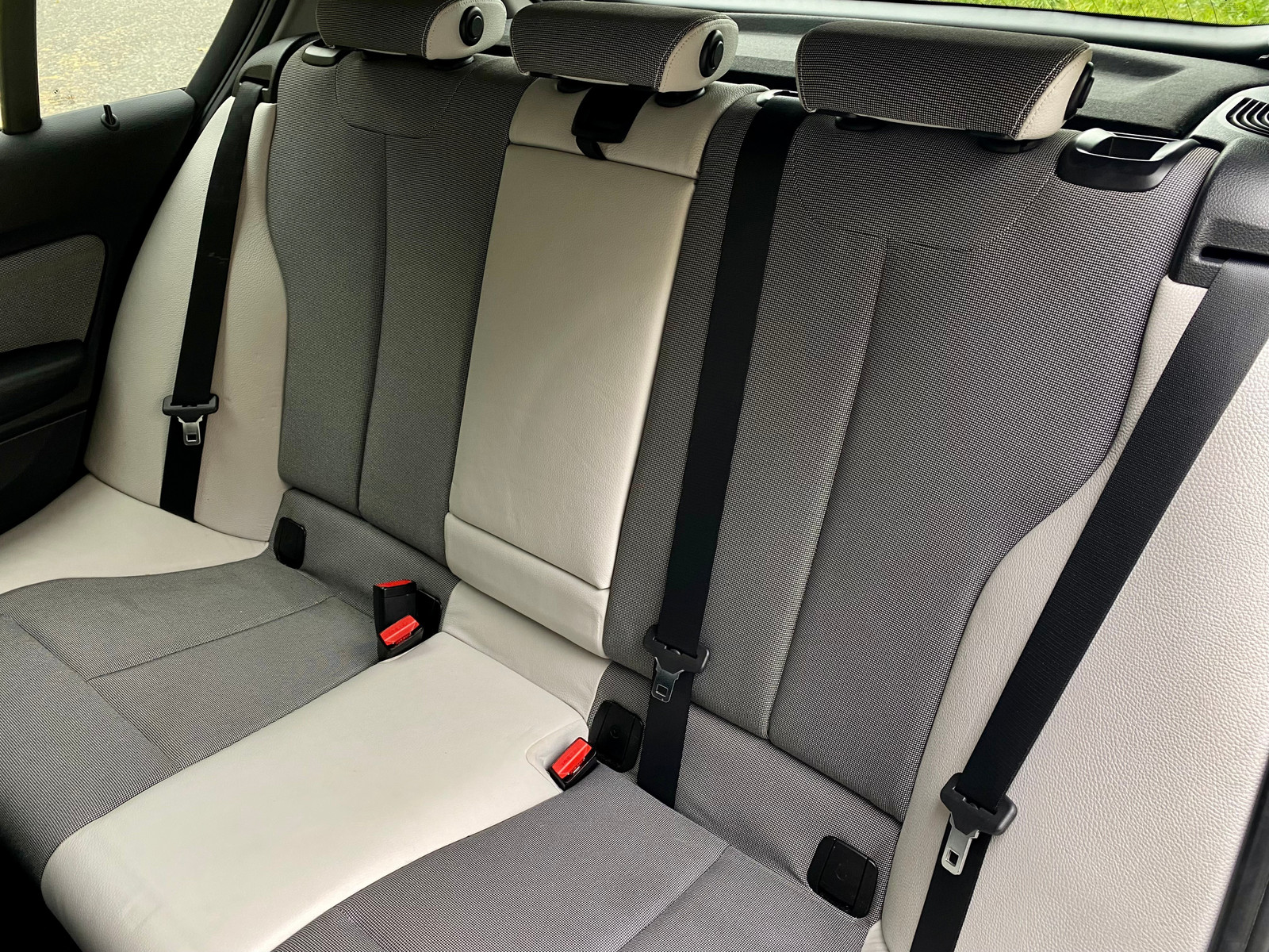  SERIE 1 F20 2.0 116D 5 PORTES