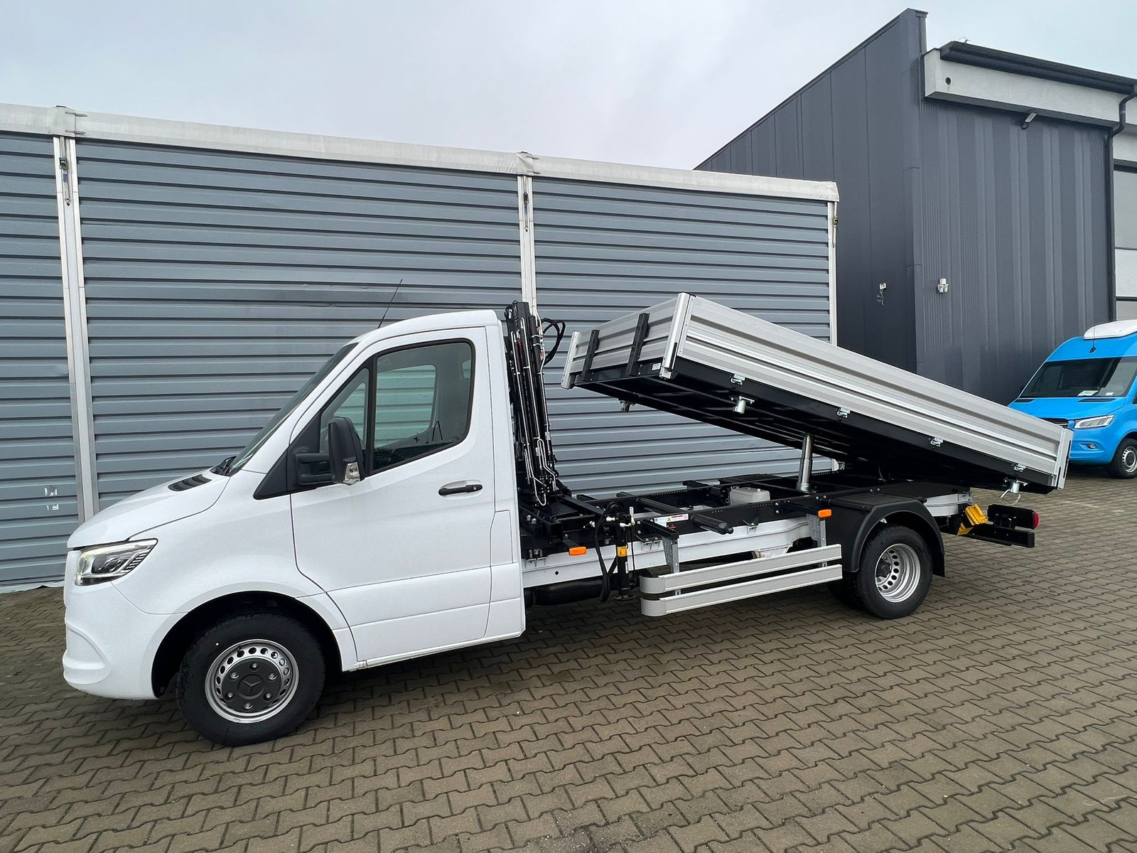 SPRINTER 519 CDI 5,5T HIAB*LED AHK3,5T