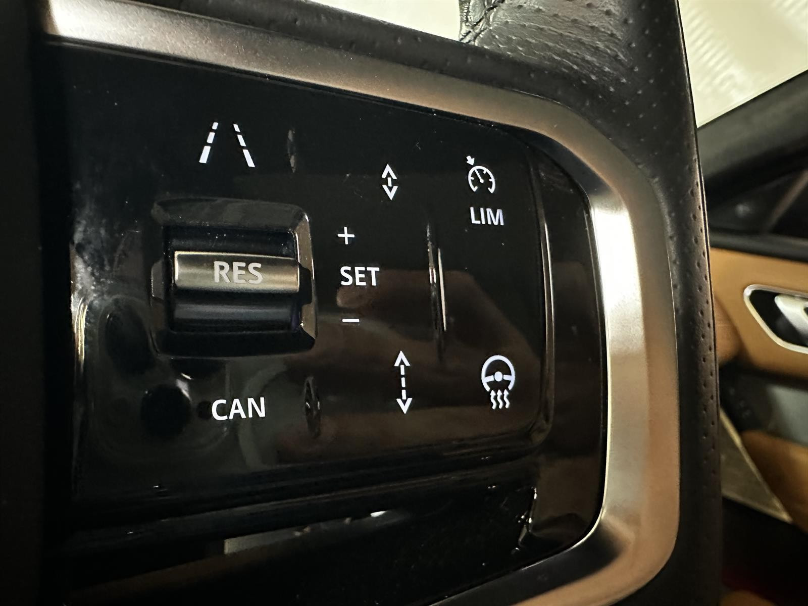 RANGE ROVER VELAR 2.0 P400E 404 R-DYNAMIC HSE