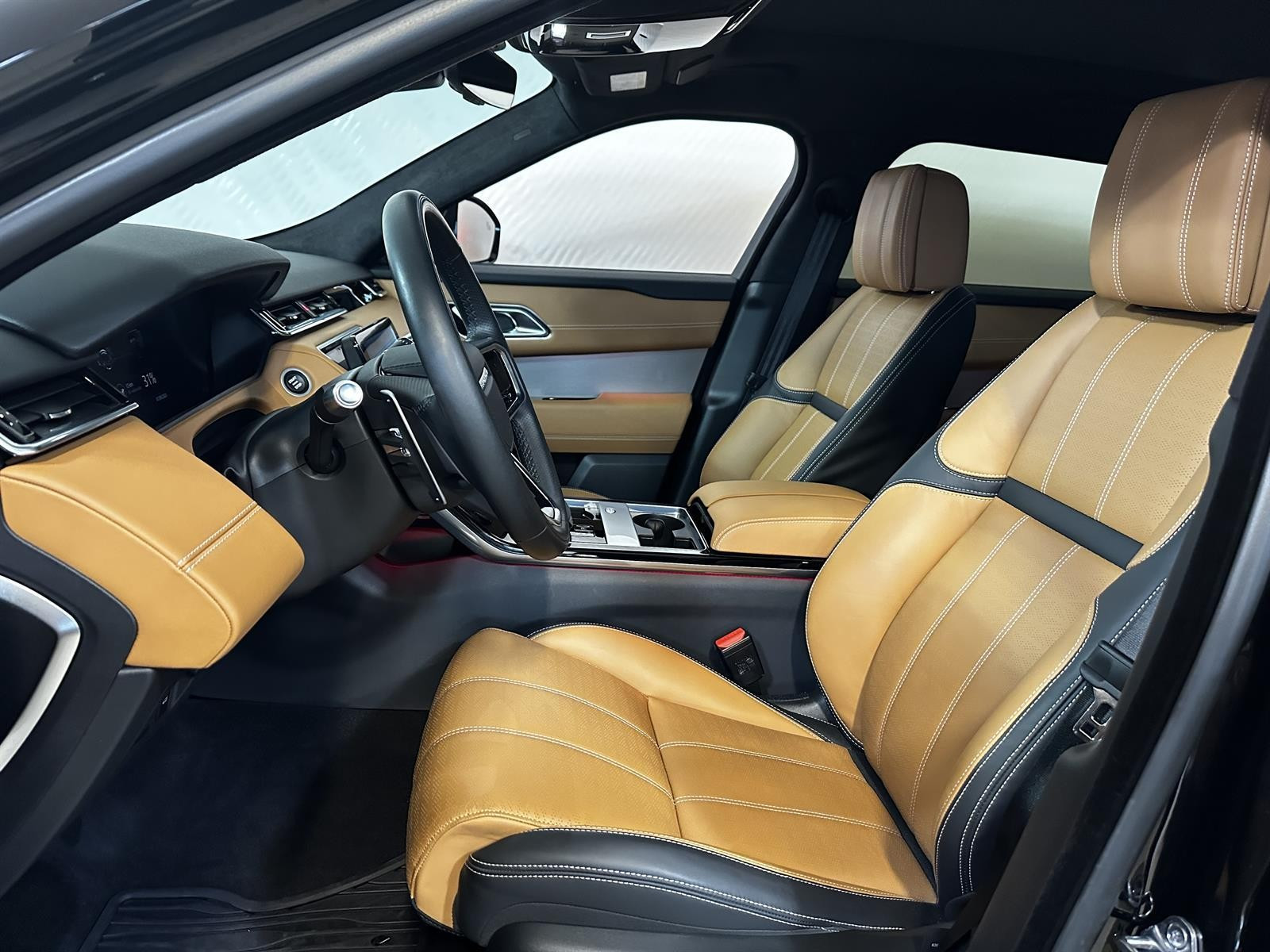 RANGE ROVER VELAR 2.0 P400E 404 R-DYNAMIC HSE