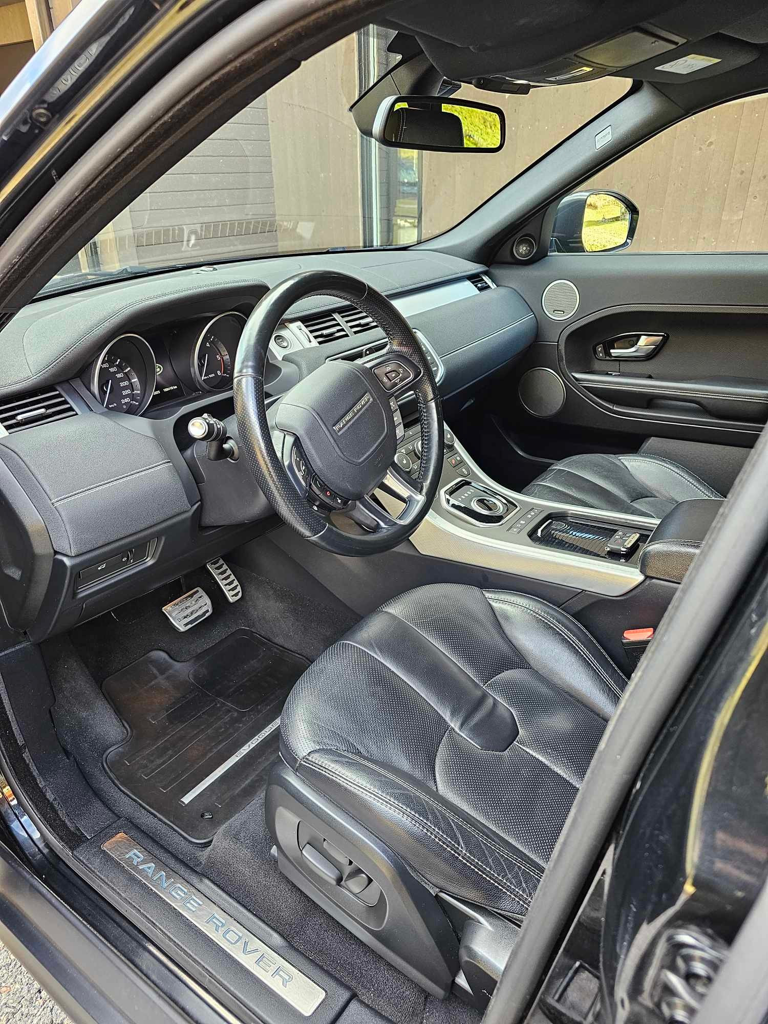 RANGE ROVER EVOQUE 2.2 TD4 150 SPORT EDITION